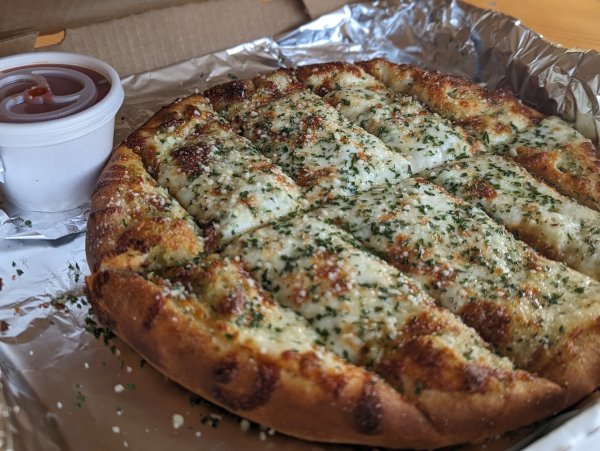 Lucino’s Pizza