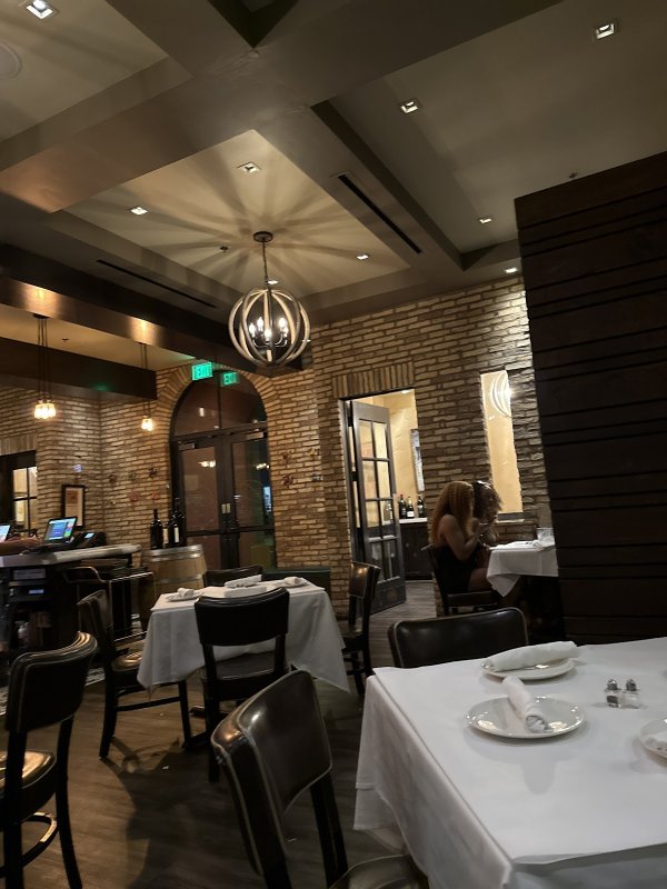 Nora's Italian Cuisine