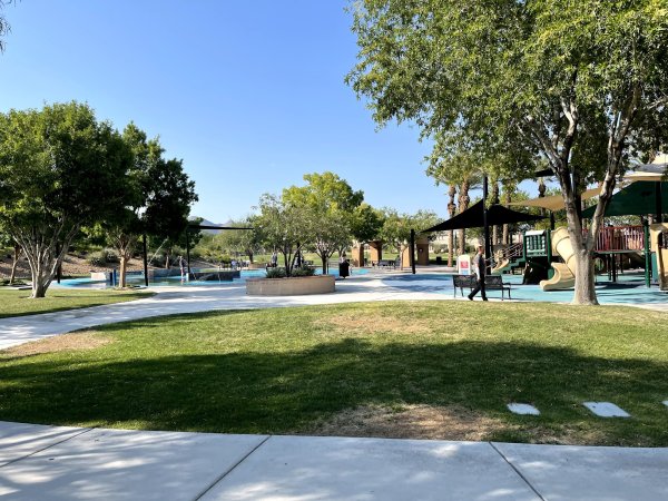 Paseos Park