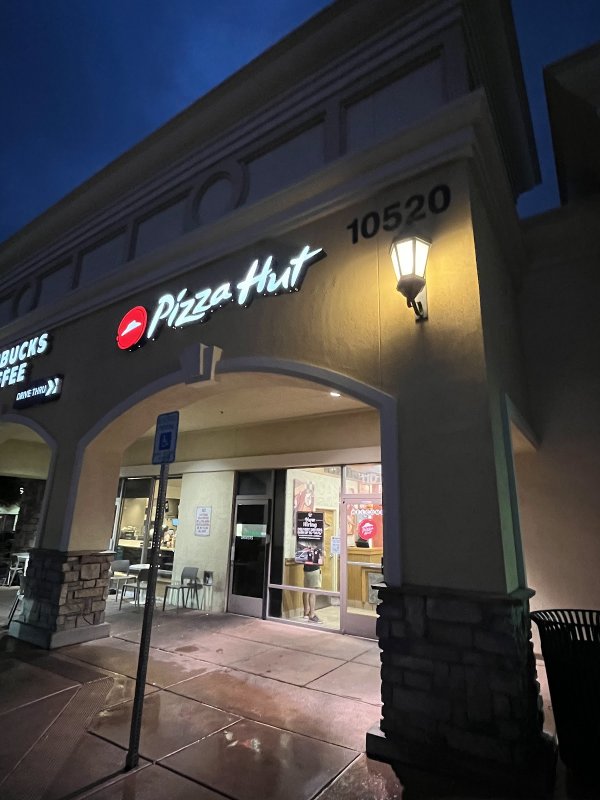 Pizza Hut