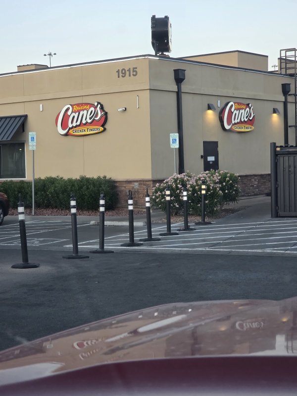 Raising Cane's Chicken Fingers
