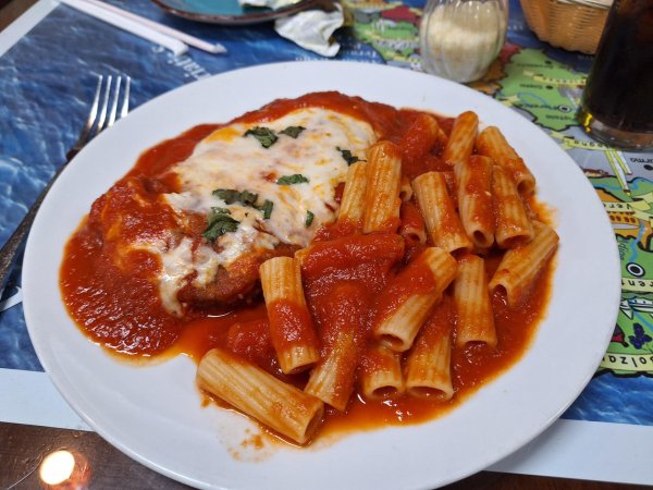 Roma Restaurant & Deli