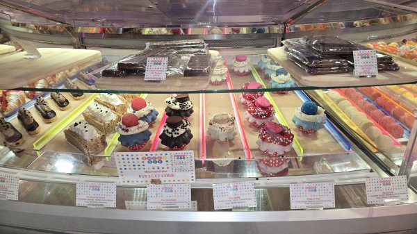 SWEET SIN Bakery & Cafe at The LINQ Promenade