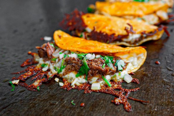 Vitos Tacos