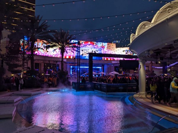XS Nightclub