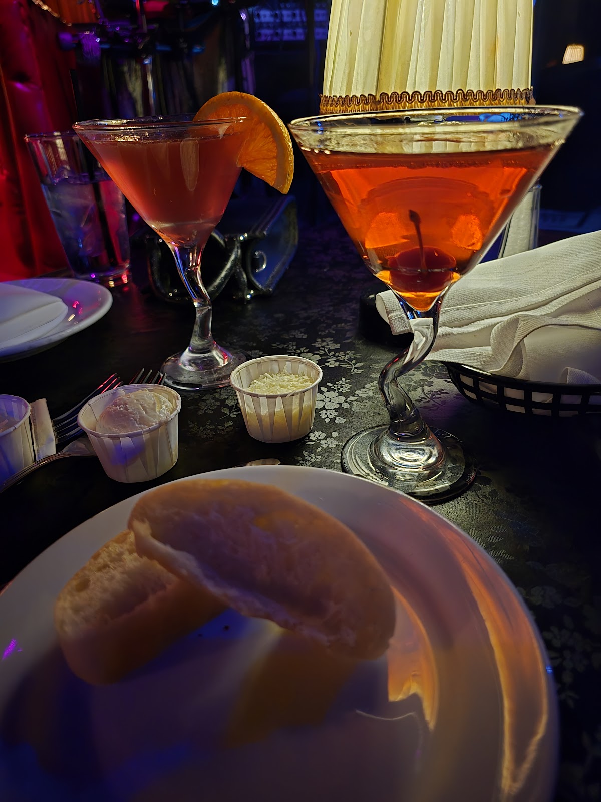 Capo's Restaurant and Speakeasy