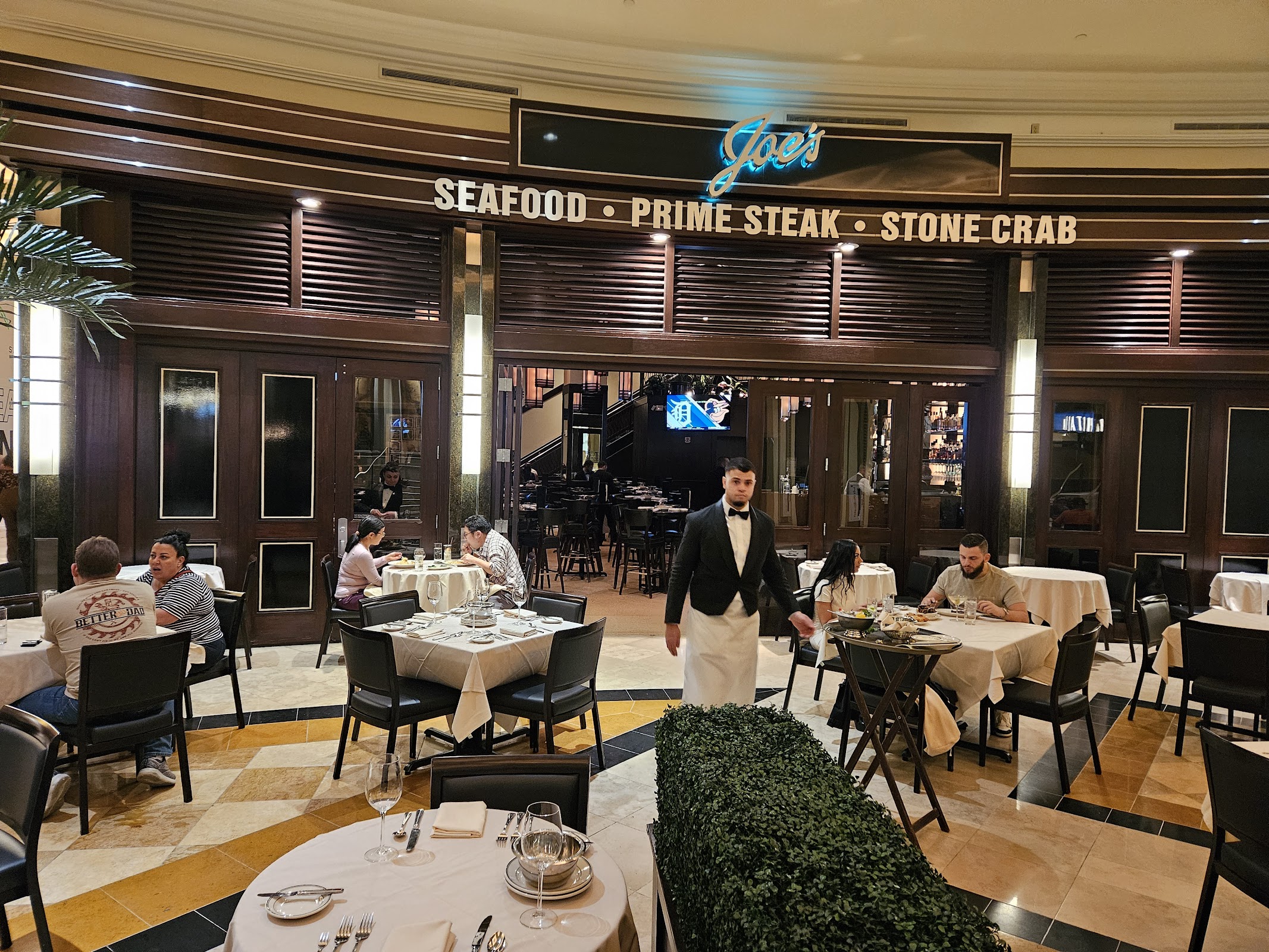 Joe's Seafood, Prime Steak & Stone Crab