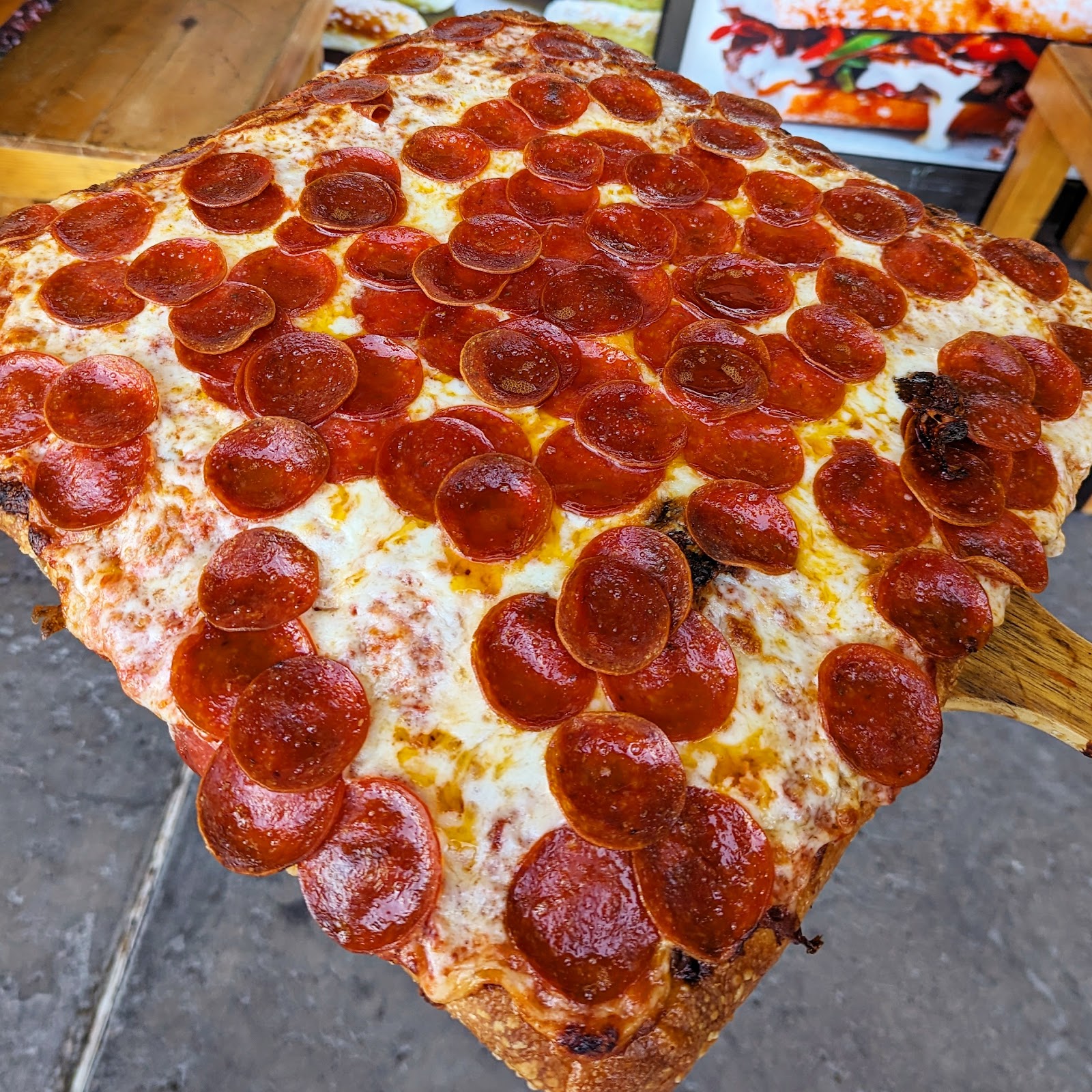 Lucino’s Pizza