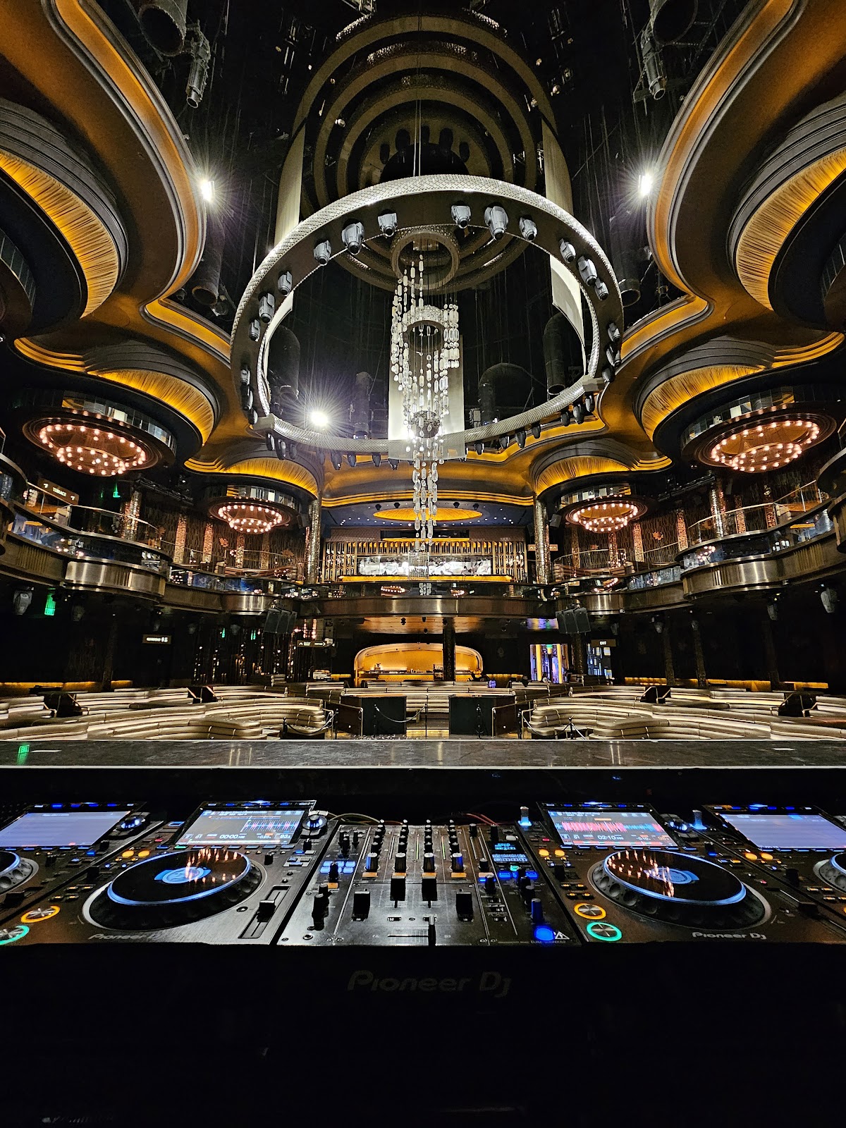 OMNIA