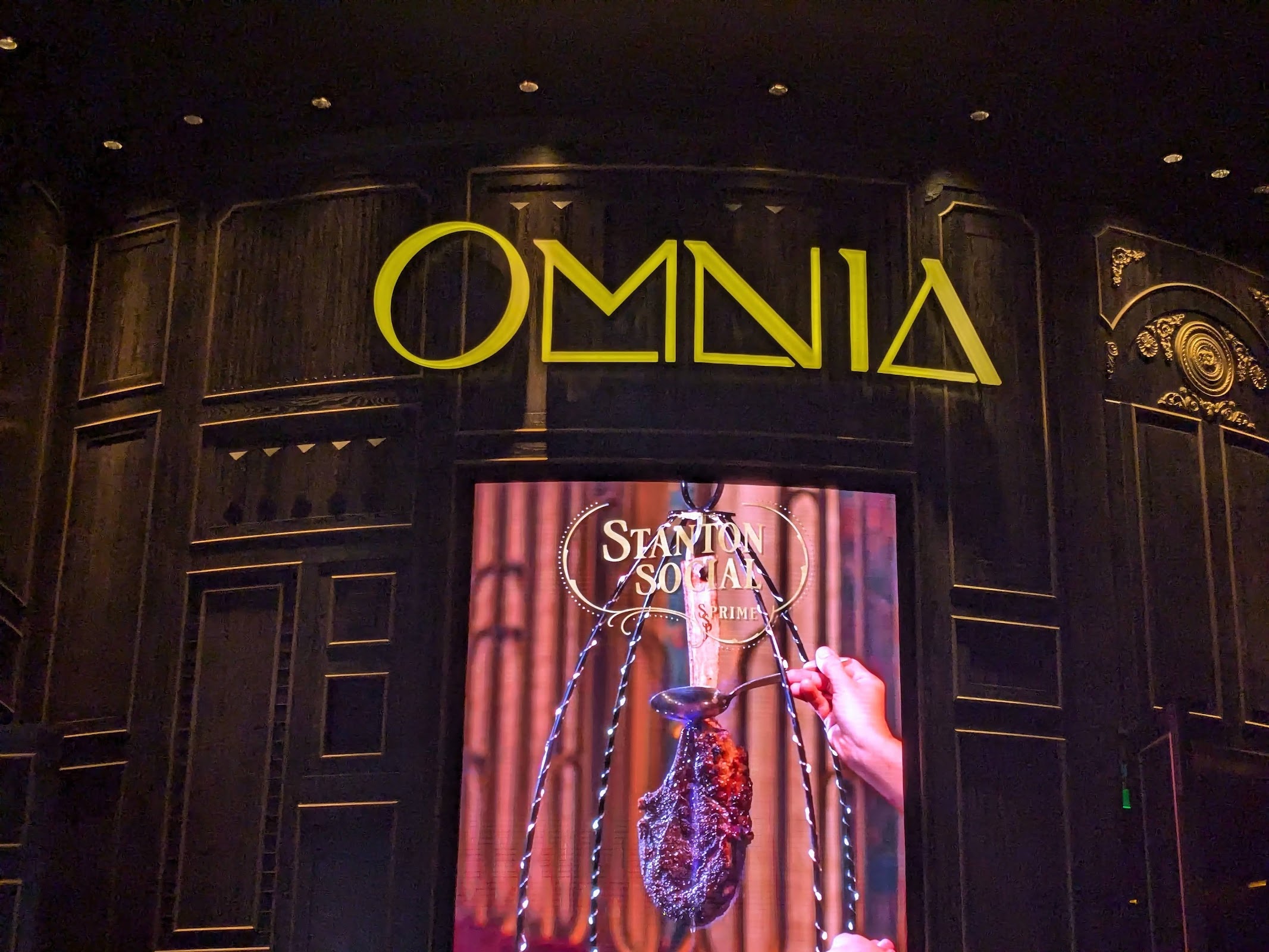 OMNIA