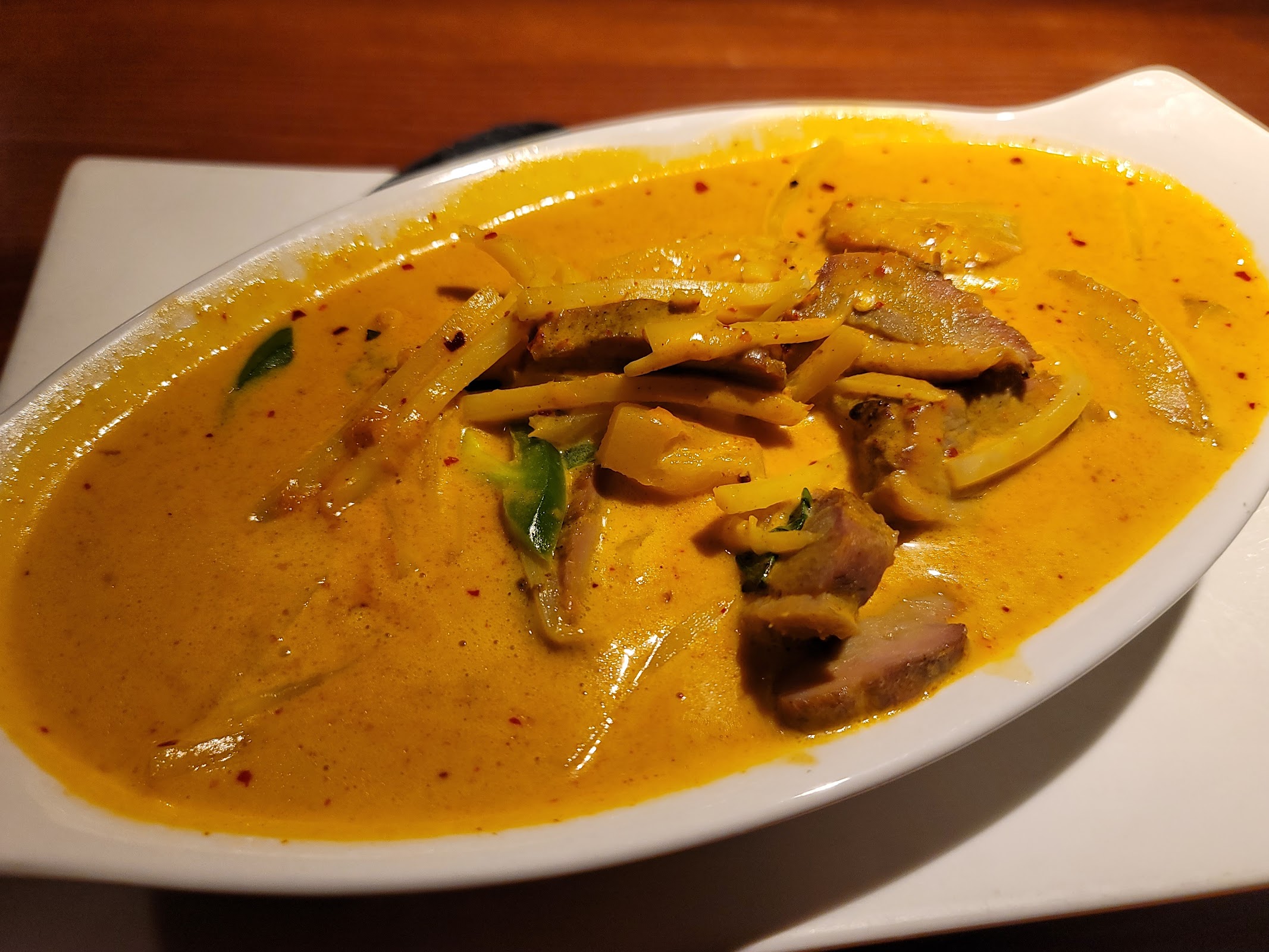 Pin Kaow Thai Restaurant Rainbow