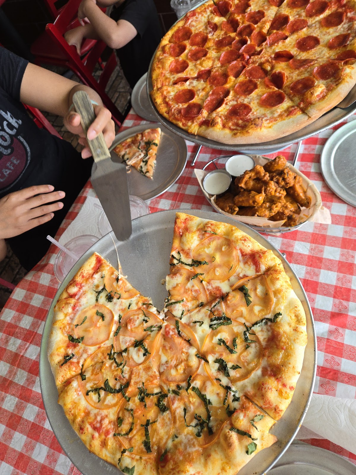 Santina's New York Pizzeria